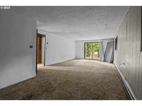 7175 SW 68th Avenue Portland OR 97223