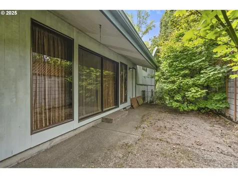7175 SW 68th Avenue Portland OR 97223