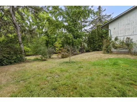 7175 SW 68th Avenue Portland OR 97223