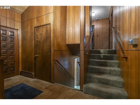 7175 SW 68th Avenue Portland OR 97223