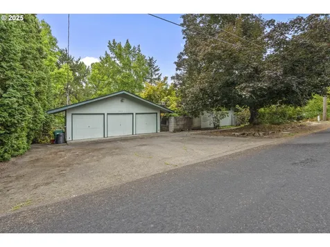 7175 SW 68th Avenue Portland OR 97223