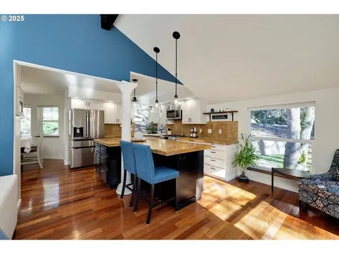 15451 SE Woodland Heights Road Amity OR 97101