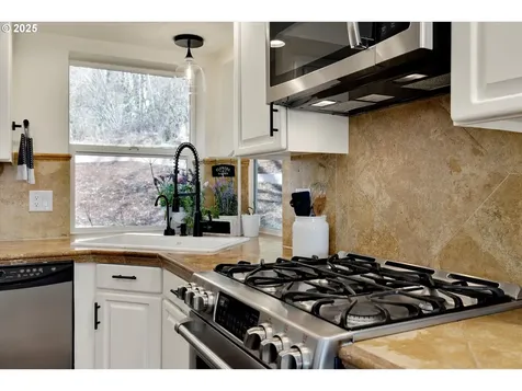 15451 SE Woodland Heights Road Amity OR 97101