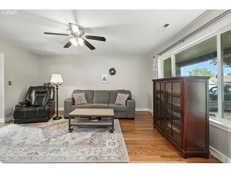 3002 17th Avenue Forest Grove OR 97116