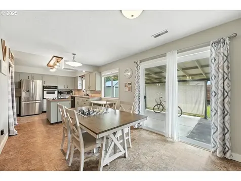 3002 17th Avenue Forest Grove OR 97116