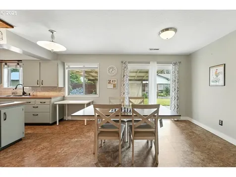 3002 17th Avenue Forest Grove OR 97116