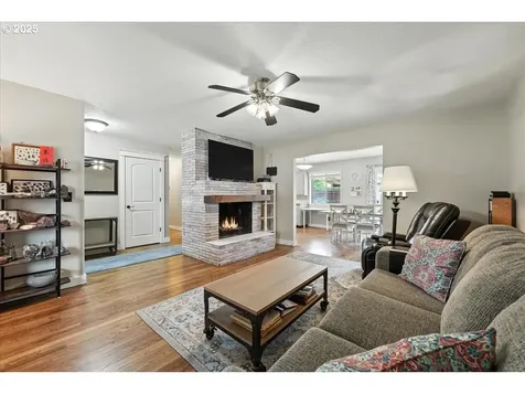 3002 17th Avenue Forest Grove OR 97116