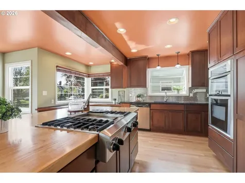 5415 NE 32nd Avenue Portland OR 97211
