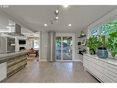 15249 NE Beech Court Portland OR 97230