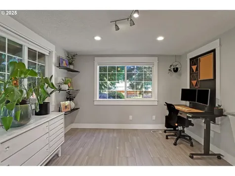 15249 NE Beech Court Portland OR 97230