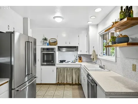 15530 SE Francis Street Portland OR 97236