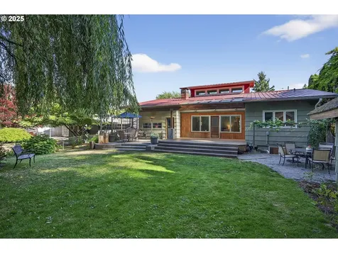 15530 SE Francis Street Portland OR 97236