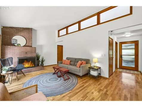 15530 SE Francis Street Portland OR 97236