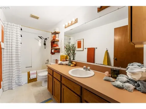 1022 SE 151st Avenue Portland OR 97233