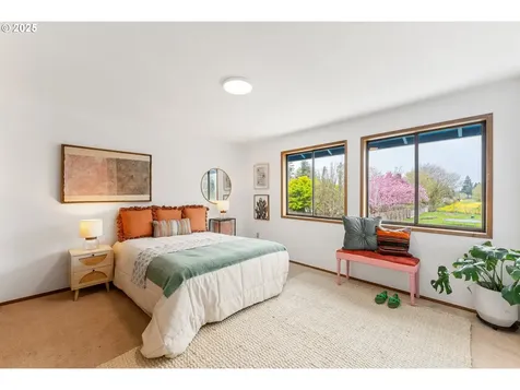 1022 SE 151st Avenue Portland OR 97233