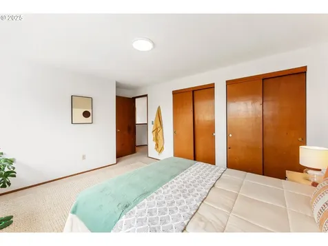 1022 SE 151st Avenue Portland OR 97233
