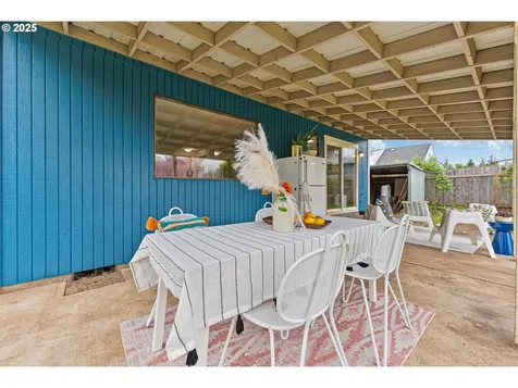 1022 SE 151st Avenue Portland OR 97233