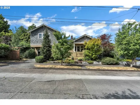 1735 SE Lambert Street Portland OR 97202