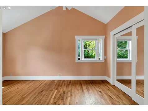 1735 SE Lambert Street Portland OR 97202