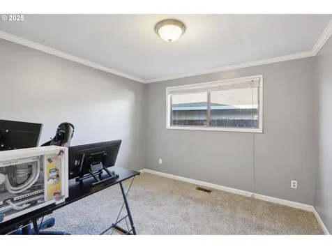 19500 SE Ash Street Portland OR 97233