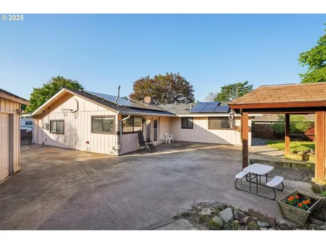19500 SE Ash Street Portland OR 97233