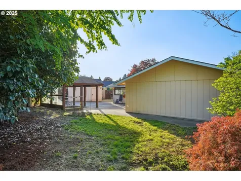 19500 SE Ash Street Portland OR 97233