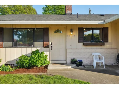 19500 SE Ash Street Portland OR 97233