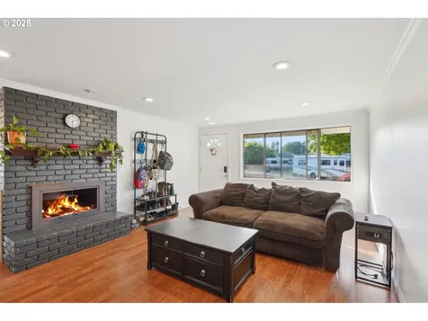 19500 SE Ash Street Portland OR 97233