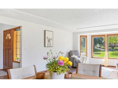 661 K Street Washougal WA 98671