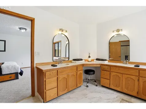 661 K Street Washougal WA 98671