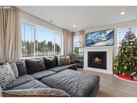 16719 SW Beemer Lane Portland OR 97224