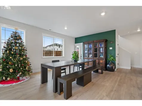16719 SW Beemer Lane Portland OR 97224