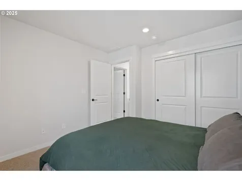 16719 SW Beemer Lane Portland OR 97224