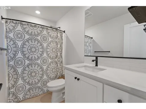 16719 SW Beemer Lane Portland OR 97224
