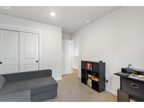 16719 SW Beemer Lane Portland OR 97224