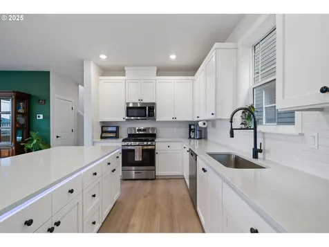 16719 SW Beemer Lane Portland OR 97224