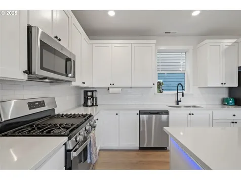 16719 SW Beemer Lane Portland OR 97224