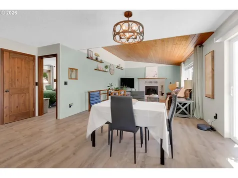 642 Terrace Lane Sutherlin OR 97479
