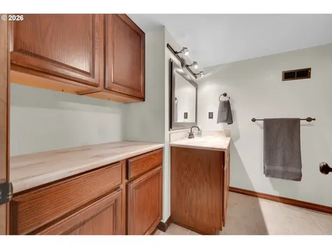 642 Terrace Lane Sutherlin OR 97479