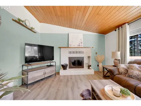642 Terrace Lane Sutherlin OR 97479