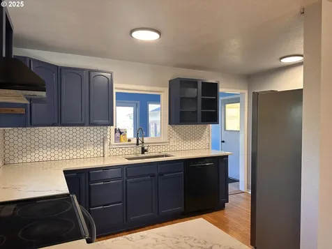 1335 7th Street Florence OR 97439
