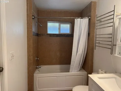 1335 7th Street Florence OR 97439
