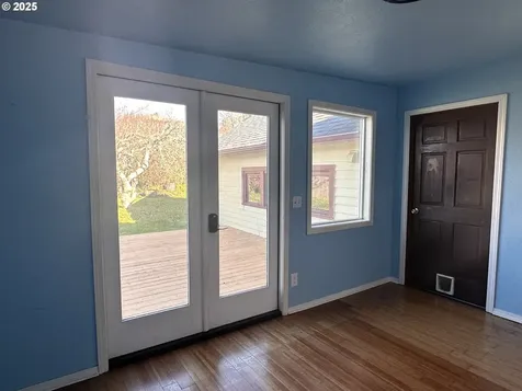 1335 7th Street Florence OR 97439