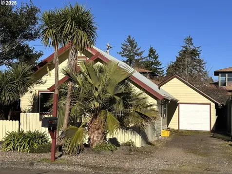 1335 7th Street Florence OR 97439