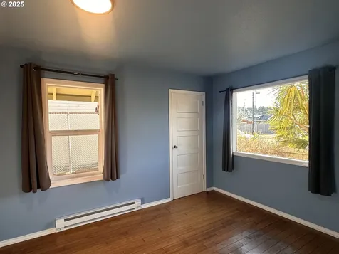 1335 7th Street Florence OR 97439
