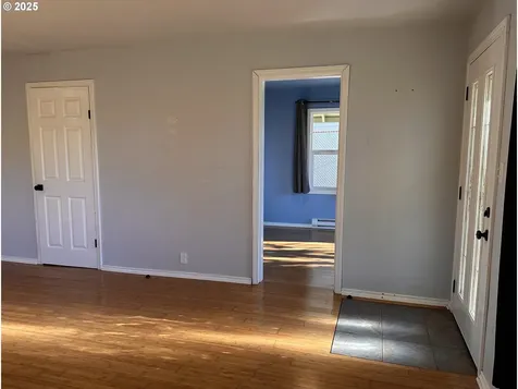 1335 7th Street Florence OR 97439