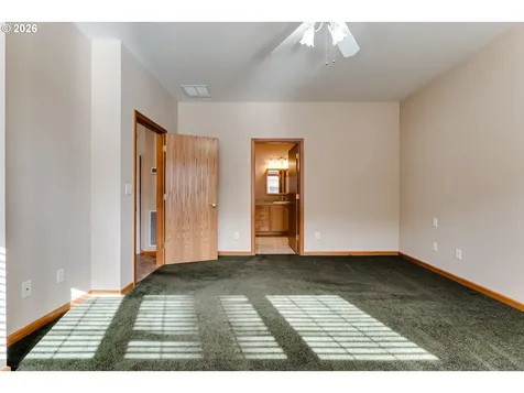 2099 Lake Shore Drive Eugene OR 97408