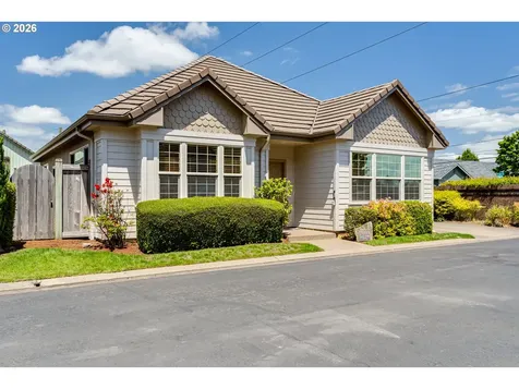 2099 Lake Shore Drive Eugene OR 97408