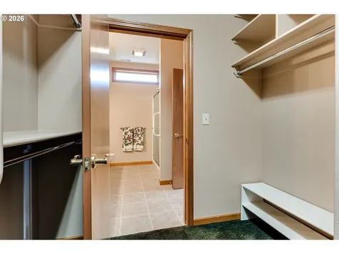 2099 Lake Shore Drive Eugene OR 97408