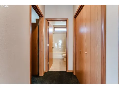 2099 Lake Shore Drive Eugene OR 97408